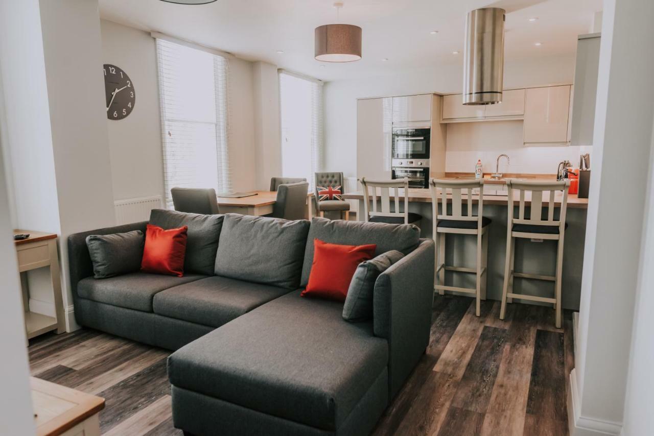 Cavendish House With Secure, Allocated Parking, 2 Mins Walk From Windsor Castle المظهر الخارجي الصورة