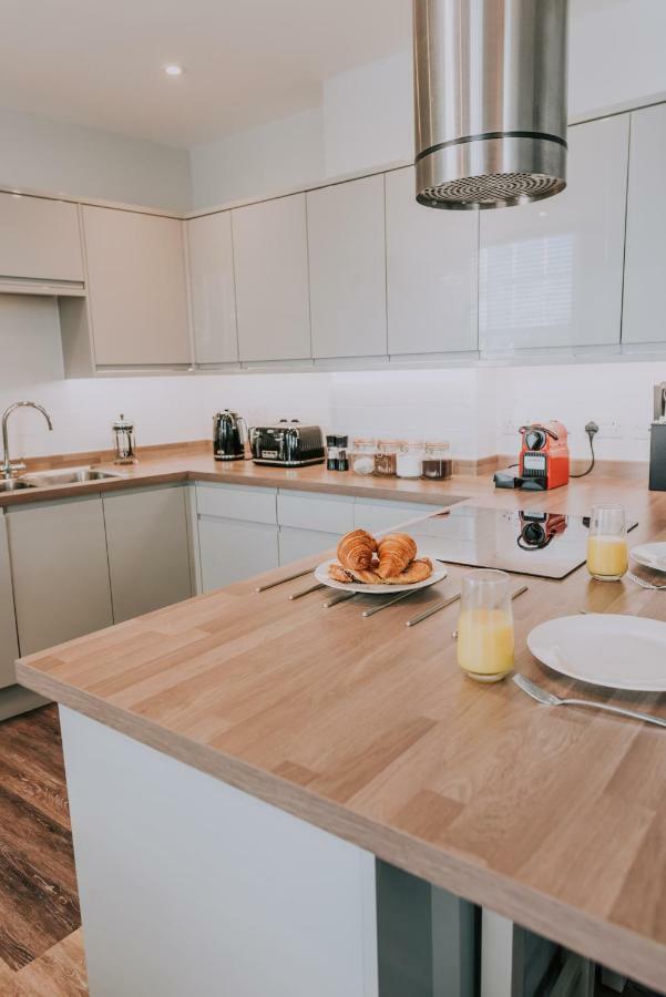 Cavendish House With Secure, Allocated Parking, 2 Mins Walk From Windsor Castle المظهر الخارجي الصورة