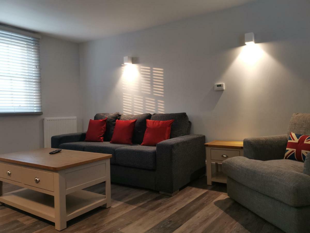 Cavendish House With Secure, Allocated Parking, 2 Mins Walk From Windsor Castle الغرفة الصورة