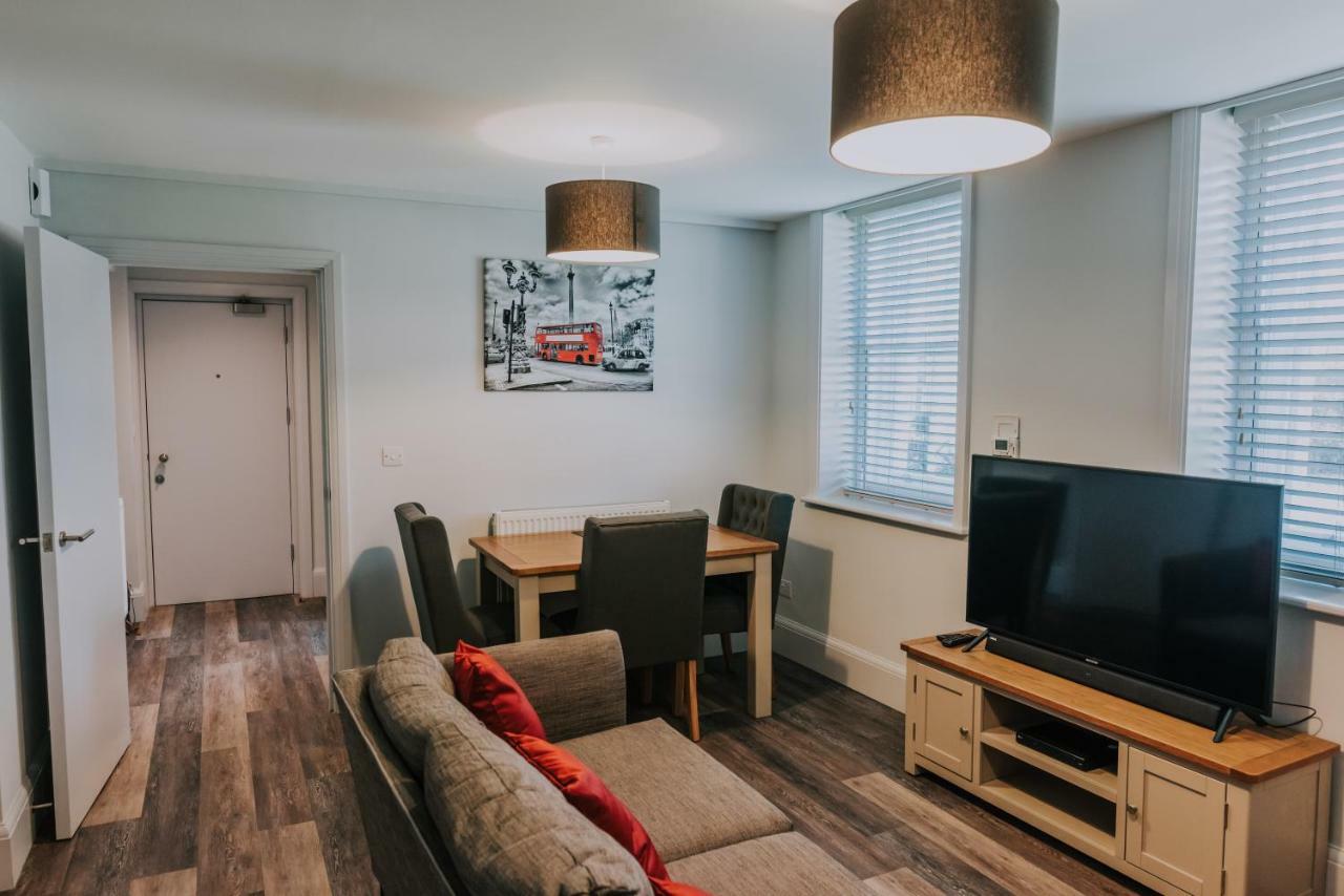 Cavendish House With Secure, Allocated Parking, 2 Mins Walk From Windsor Castle المظهر الخارجي الصورة