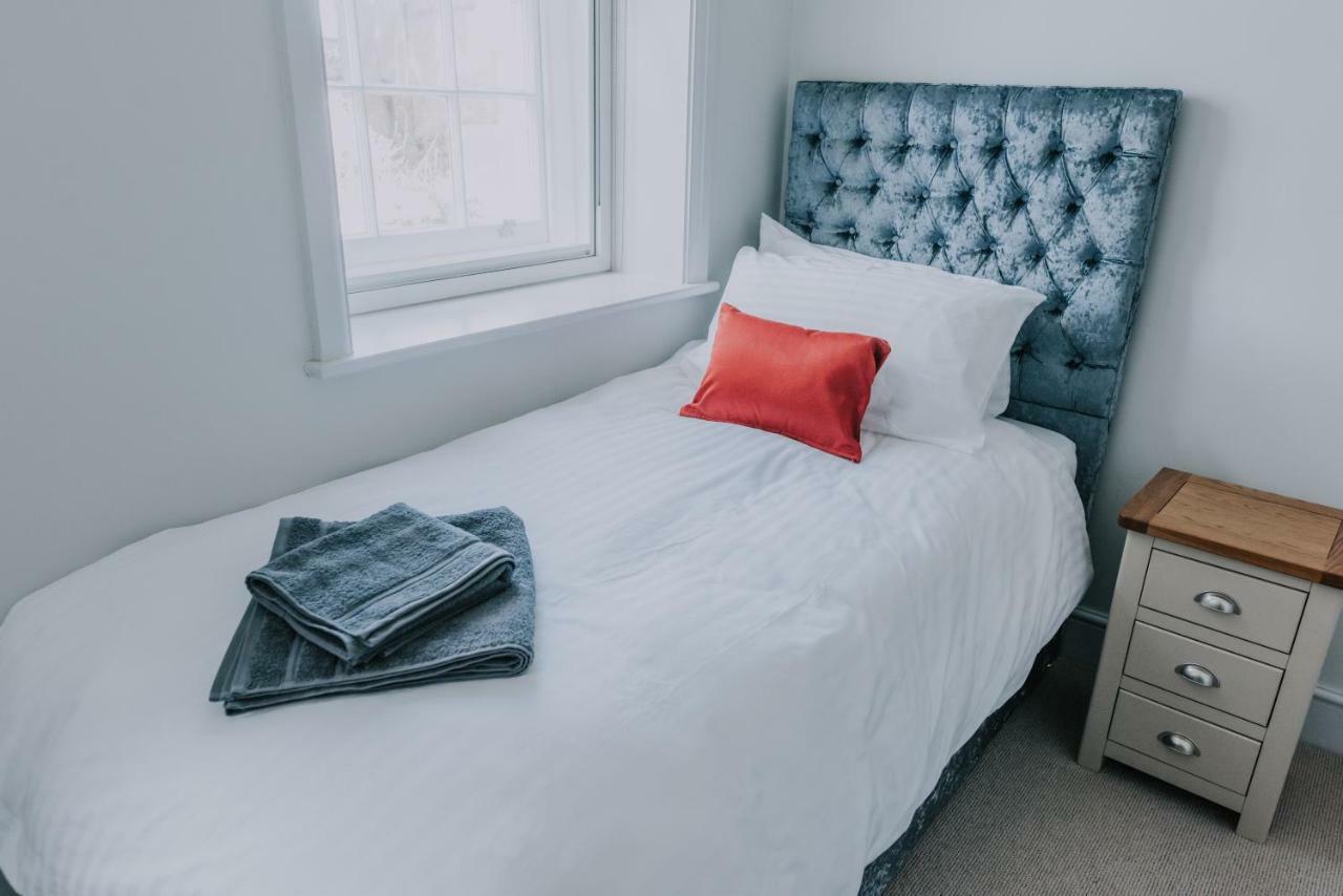 Cavendish House With Secure, Allocated Parking, 2 Mins Walk From Windsor Castle المظهر الخارجي الصورة